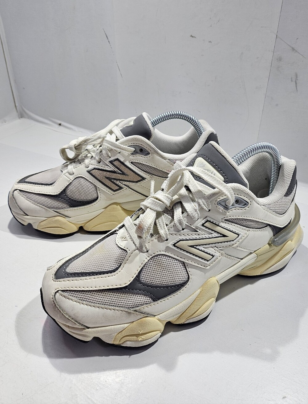 NEW BALANCE 9060 SEA SALT CASTLEROCK SNEAKERS WOMEN'S SIZE 5.5 - Picture 2 of 15